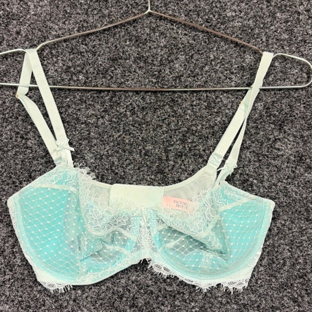 Victoria's Secret Bra Womens 32DD Mint Dream Angels Lace Push Up Unlined Bra